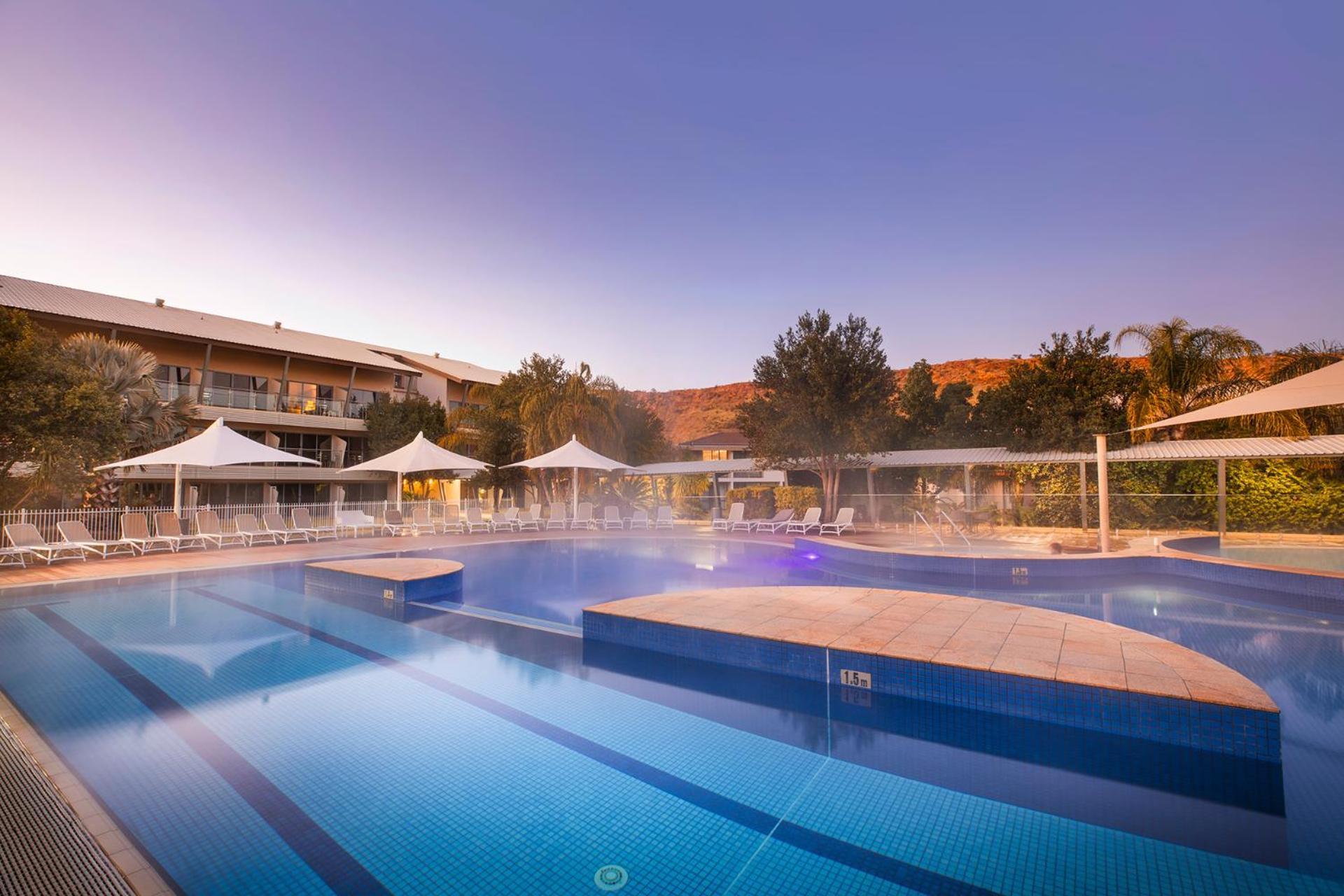 คราวน์ พลาซา อลิซสปริง แลสเซตเตอร์ Hotel อลิซสปริงส์ ภายนอก รูปภาพ